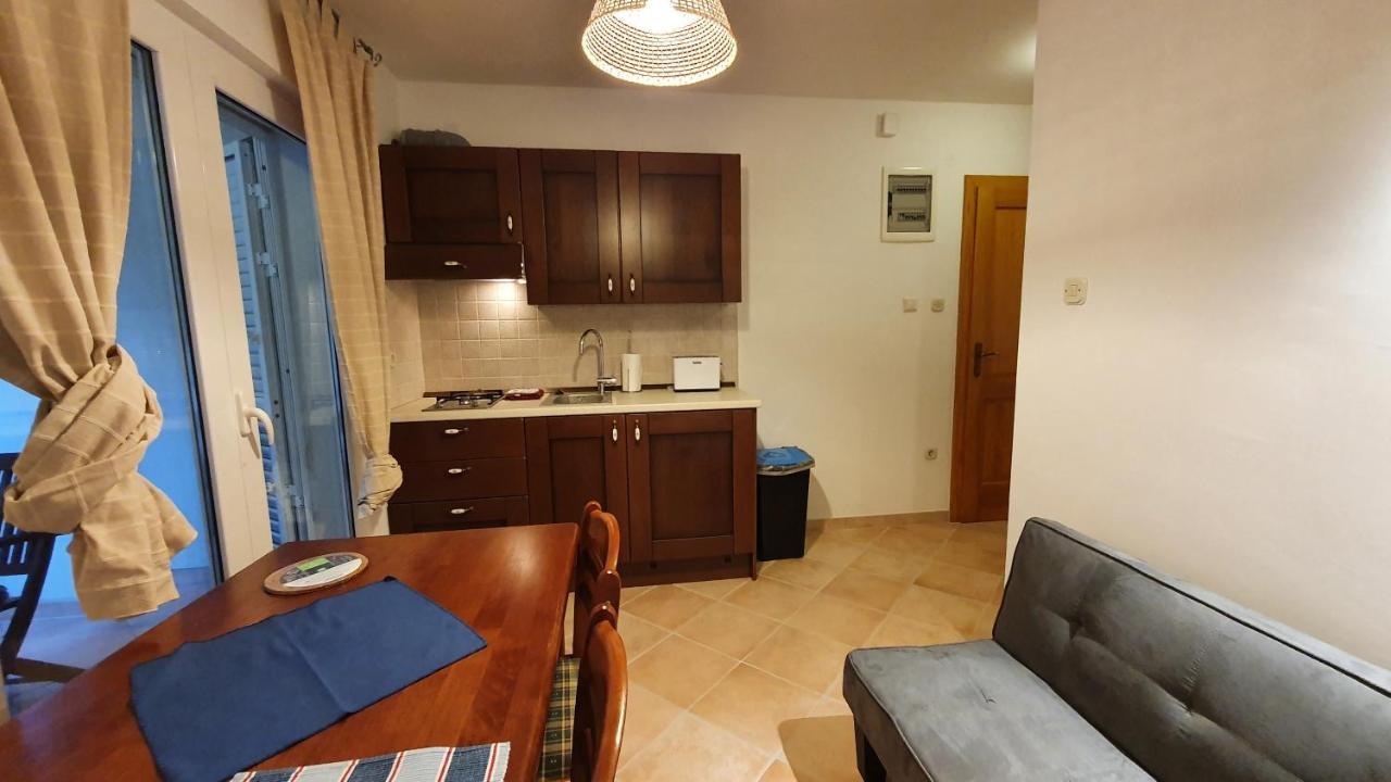 Sea Side Apartments 4* Нови-Винодолски Экстерьер фото