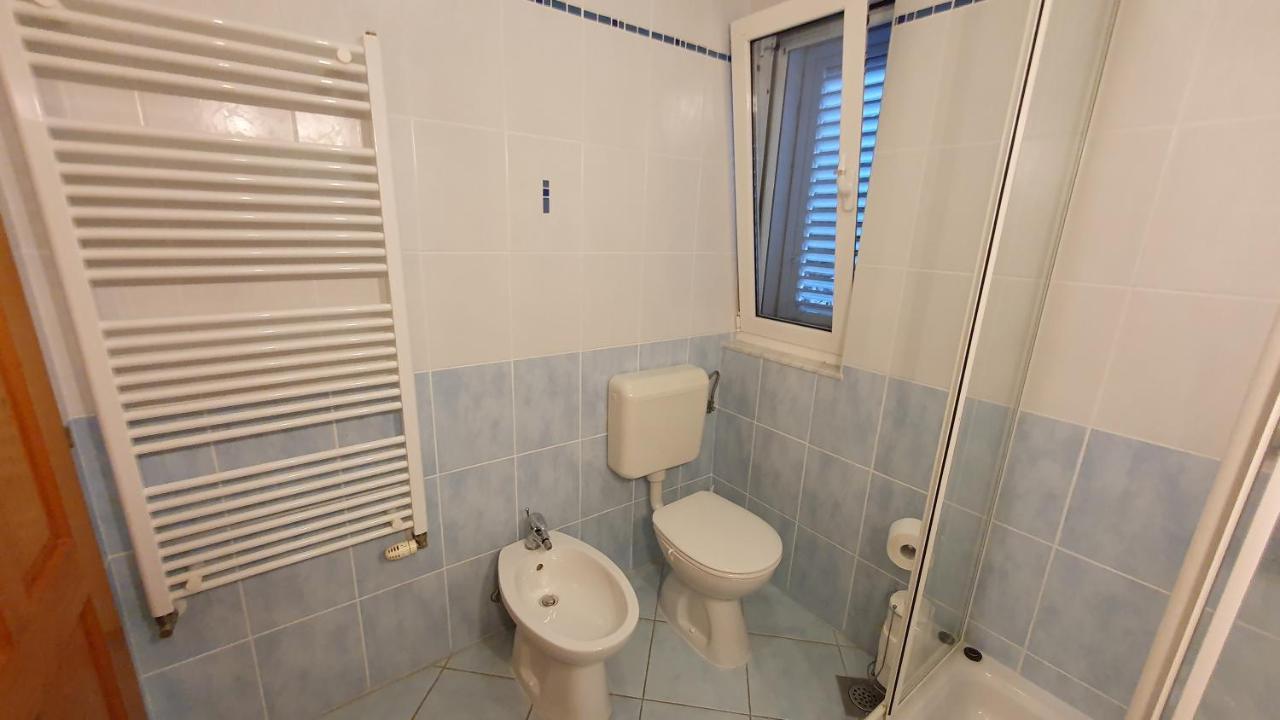 Sea Side Apartments 4* Нови-Винодолски Экстерьер фото