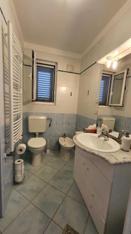 Sea Side Apartments 4* Нови-Винодолски Экстерьер фото