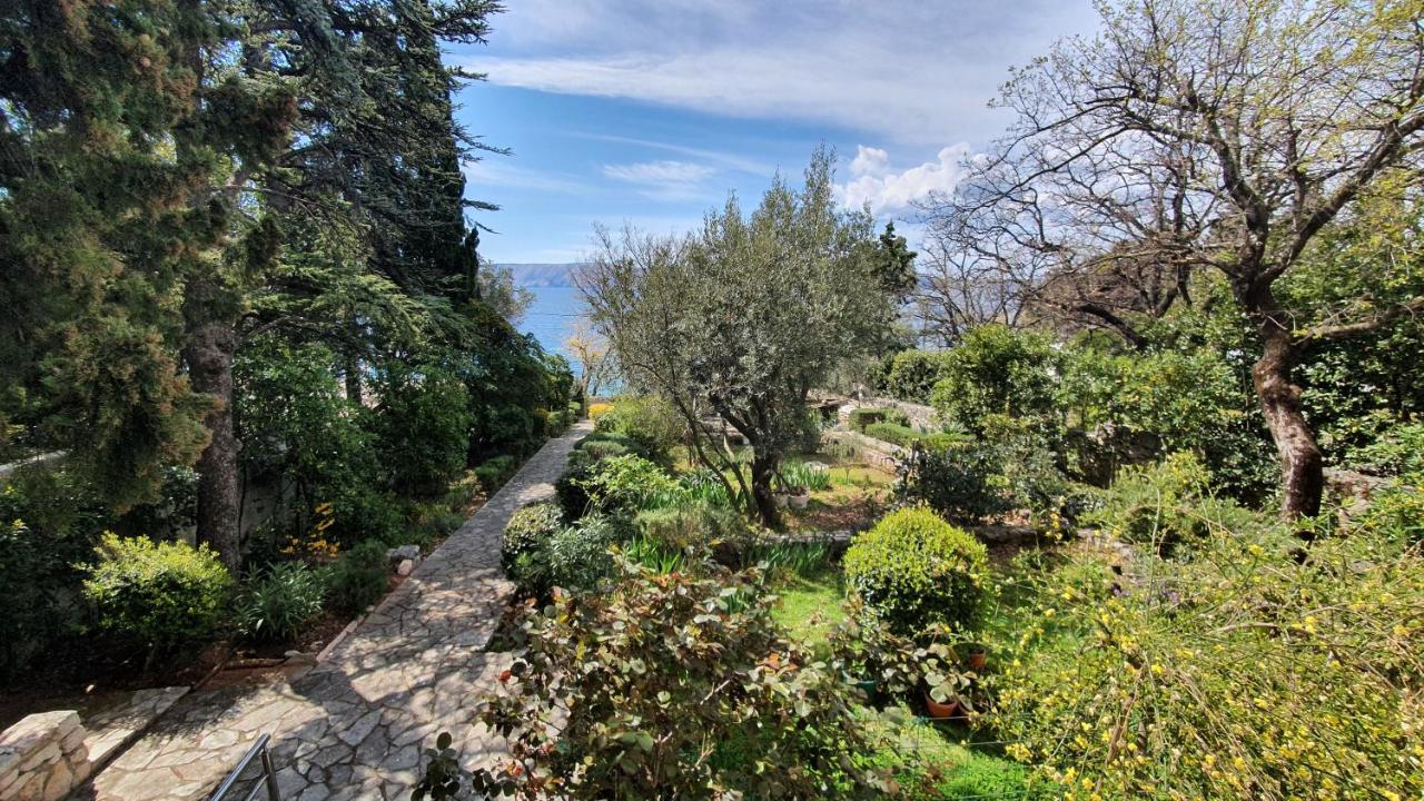 Sea Side Apartments 4* Нови-Винодолски Экстерьер фото