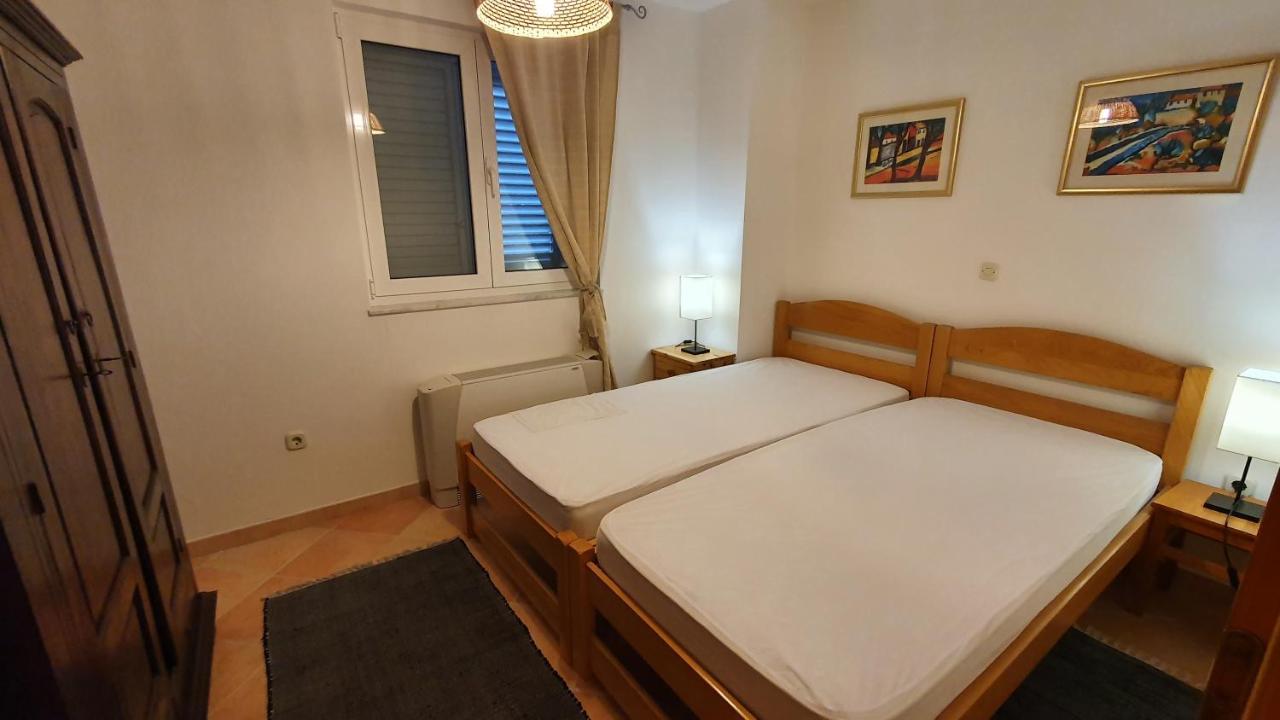 Sea Side Apartments 4* Нови-Винодолски Экстерьер фото