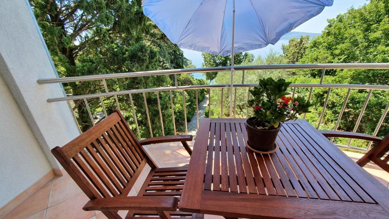 Sea Side Apartments 4* Нови-Винодолски Экстерьер фото